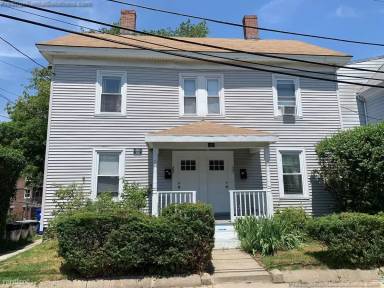 Main picture of 10 Greylock Rd