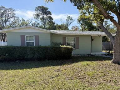 Main picture of 7028 Merrick Ln