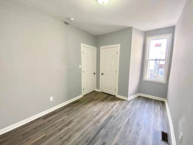 Main picture of 5702 Hadfield St