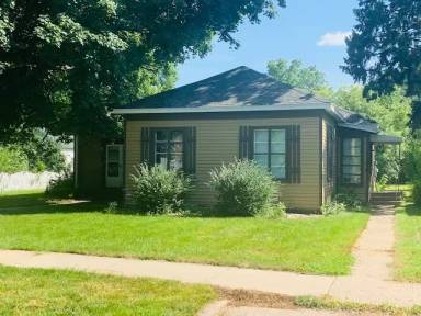 Main picture of 716 4th St