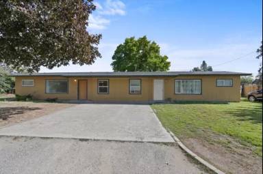 Main picture of 11725 E Alki Ave