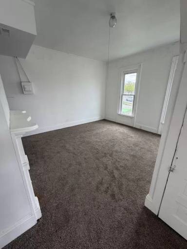 Main picture of 262 Selma Rd