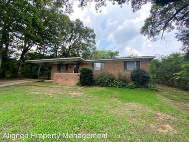 Main picture of 1615 W 44th St