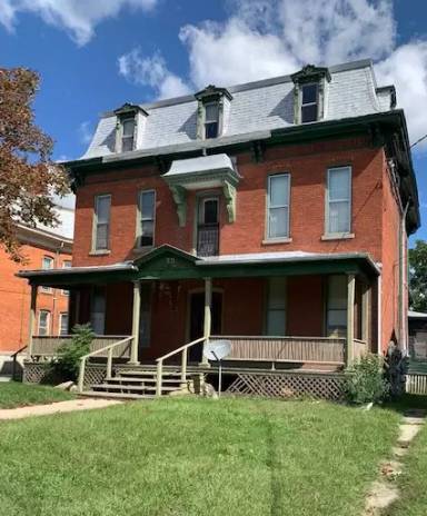 Main picture of 25 E Elm Ave