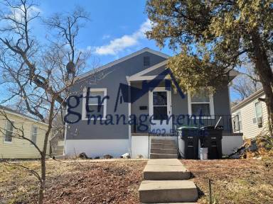 Main picture of 4022 N 42nd St