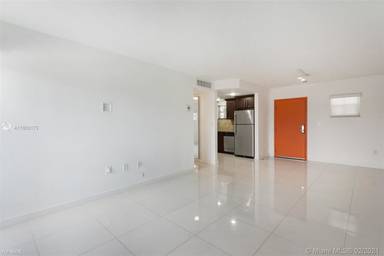 Main picture of 411 SW 37th Ave