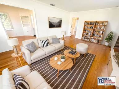 Main picture of 1508 W Huntington Dr