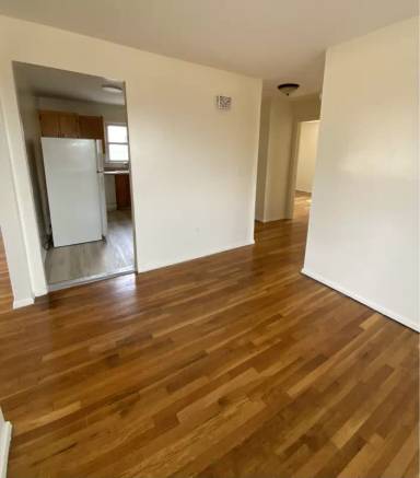 Main picture of 3611 Grand Ave