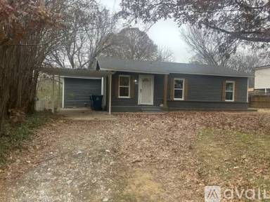 Main picture of 2613 W Elm St