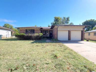 Main picture of 712 Arthur Dr