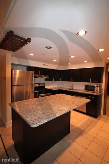 Main picture of 2519 N Lincoln Ave