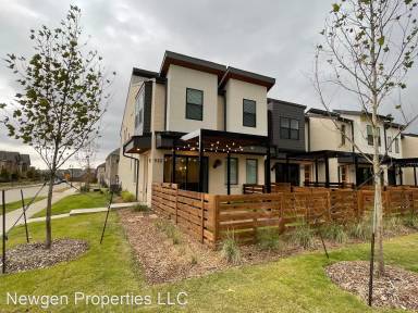 Main picture of 932 Emerling Dr