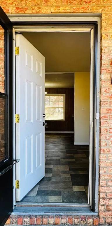 Main picture of 3821 Madison Ave