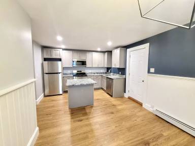 Main picture of 5 Greystone Ave