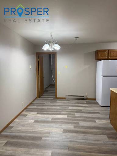 Main picture of 2428 Spooner Ave