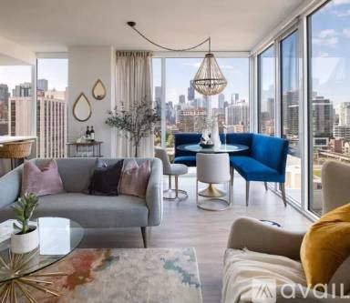 Main picture of 1300 N Dearborn St