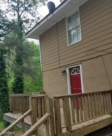 Main picture of 137 Victor Cir NW