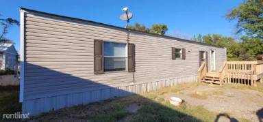 Main picture of 1000 W Seale St