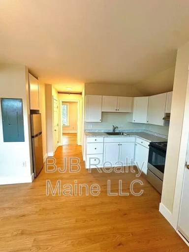 Main picture of 28 Revere St