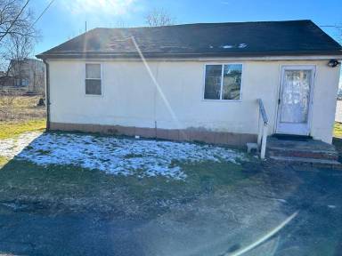 Main picture of 1067 Cornwells Ave