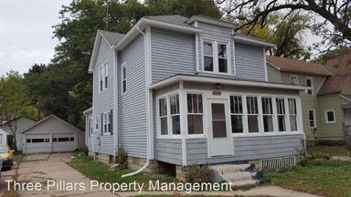 Main picture of 402 6th Pl NW