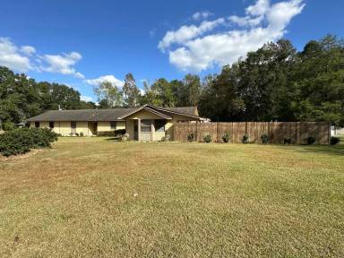 Main picture of 4773 Charles Samuel Dr