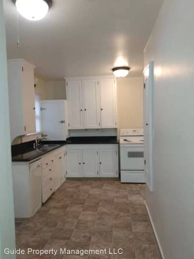 Main picture of 2919 Franklin Ave E