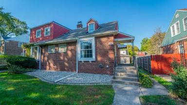 Main picture of 8148 Highland Pl