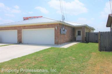 Main picture of 290 Meadow Ave