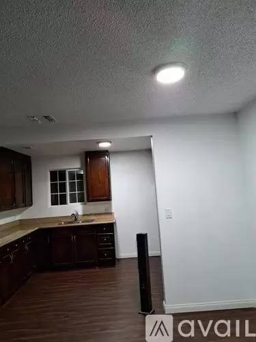 Main picture of 5006 Stacy St