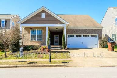 Main picture of 1612 Stonewater Dr