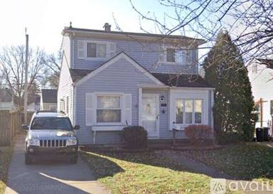 Main picture of 2200 Barrett Ave