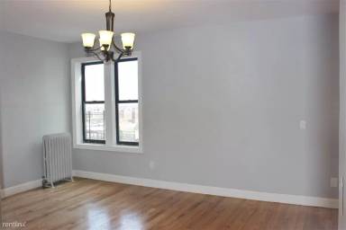 Main picture of 265 Clarkson Ave