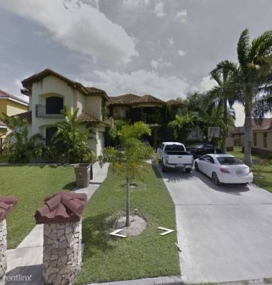 Main picture of 2700 Woods Dr S