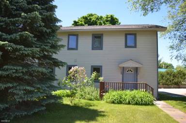 Main picture of 202 S Maple Ave