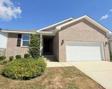 Main picture of 5719 Guinevere Ln