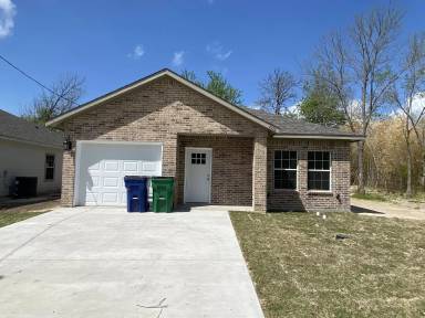 Main picture of 4102 Gordon St