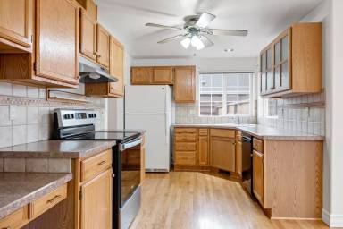 Main picture of 2116 NW Hemlock Pl