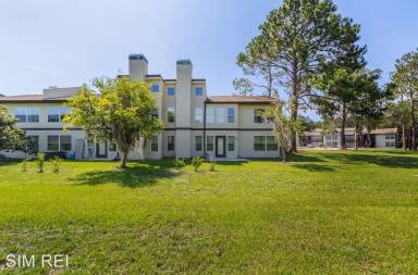 Main picture of 20201 Sandalwood Dr