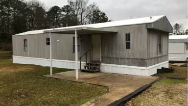 Main picture of 2940 Holly Dr
