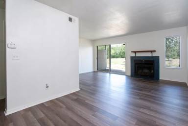 Main picture of Gold Coast Townhomes - 5566 - 100