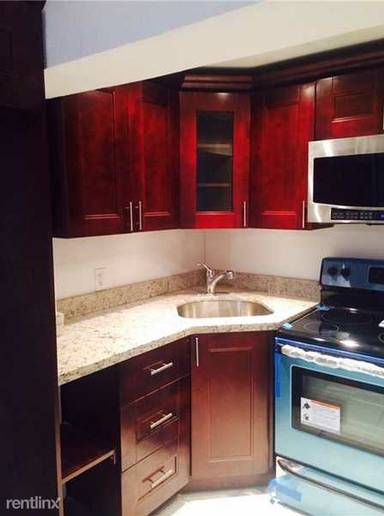 Main picture of 1582 NE 159th St