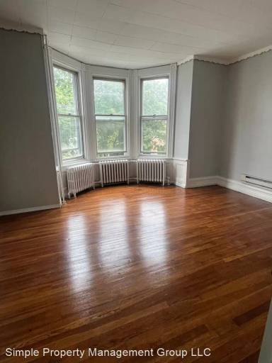 Main picture of 1321 Good St