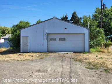 Main picture of 901 E 26th Ave
