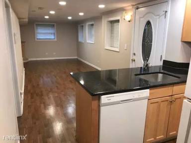 Main picture of 3654 N Marshfield Ave