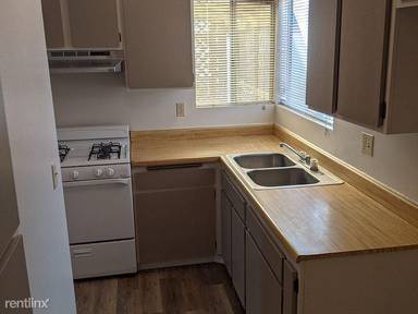 Main picture of 325 Marian Way