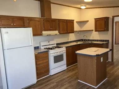 Main picture of 215 Barton St