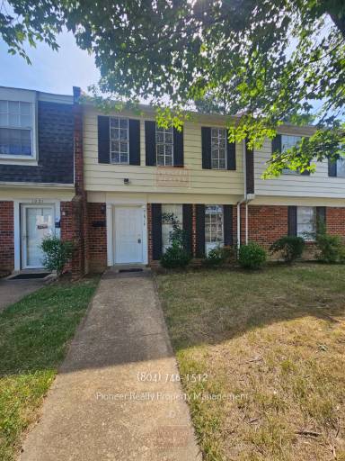 Main picture of 1919 Repp Ct