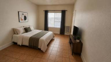 Main picture of 743 S Burlington Ave
