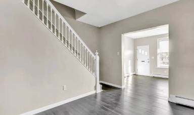 Main picture of 125 Stevens Ave